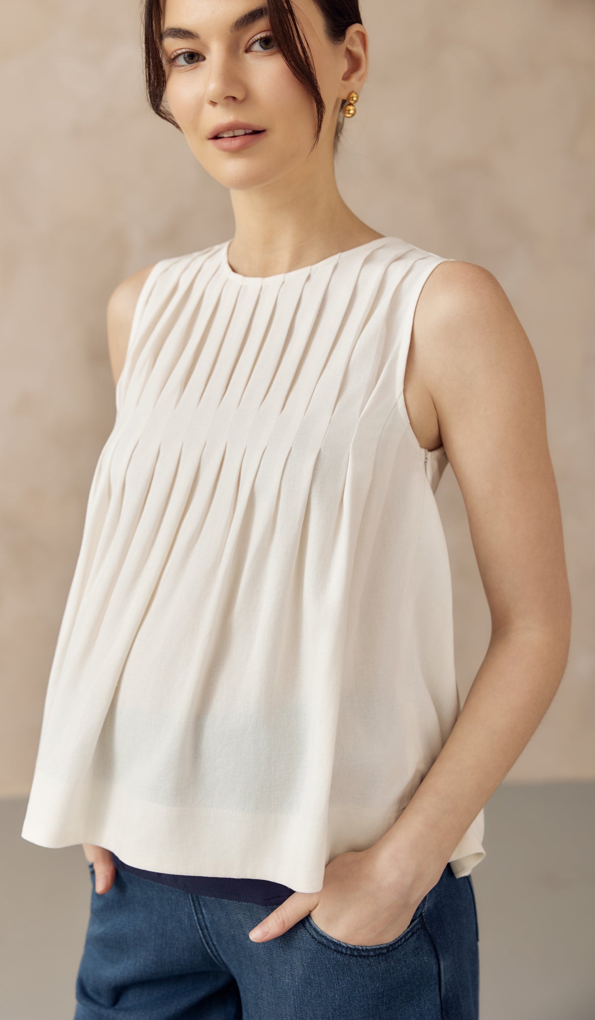 SHILLA LINEN PLEATED TOP WHITE