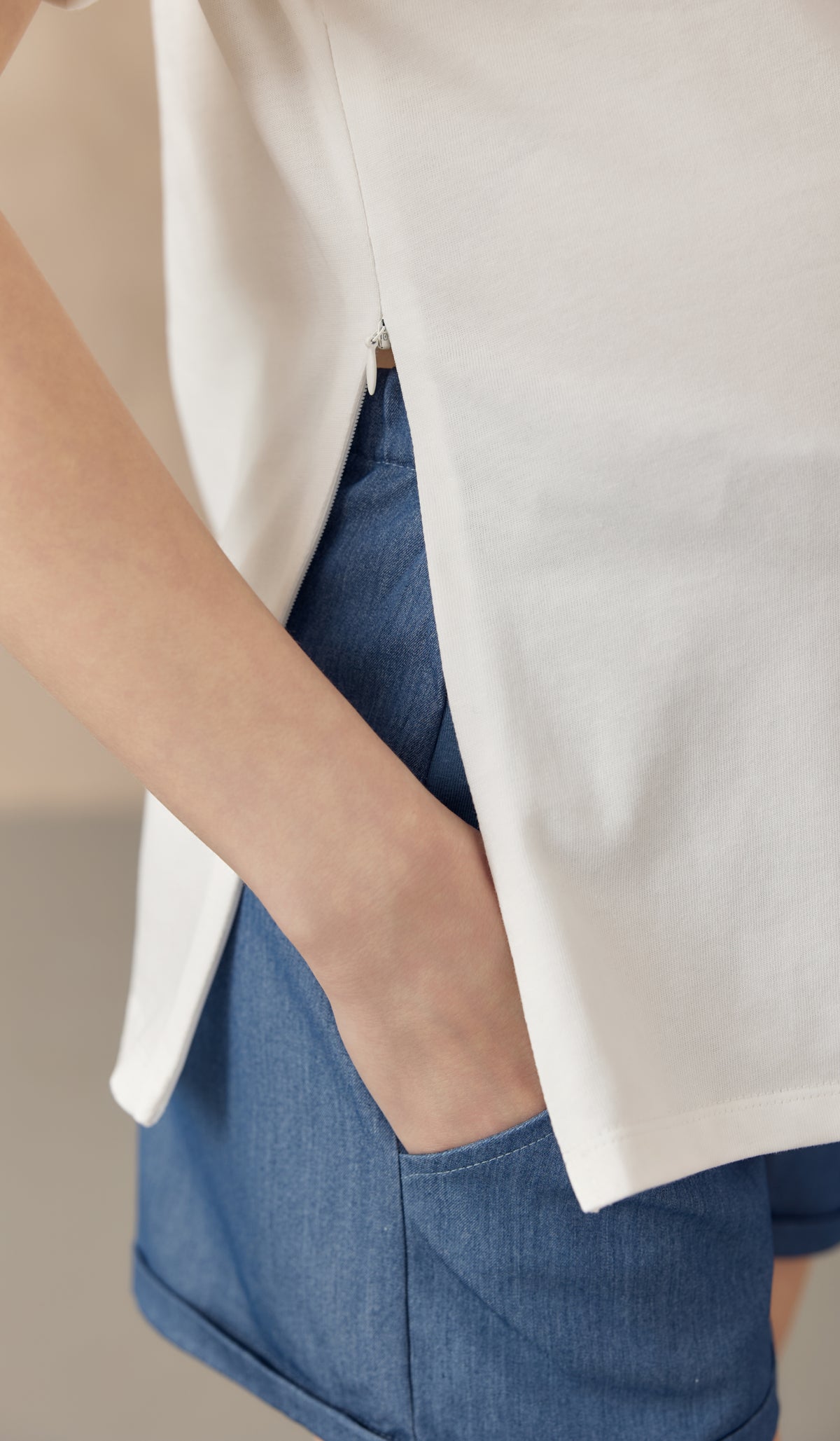 AINSLEY NURSING TEE WHITE